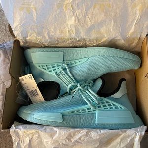 Pharrell x NMD “Aqua”